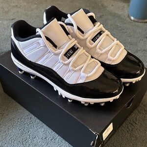 Nike Air Jordan 11 XI Retro Low TD Football Cleats Shoes Deadstock  9.5 Concord